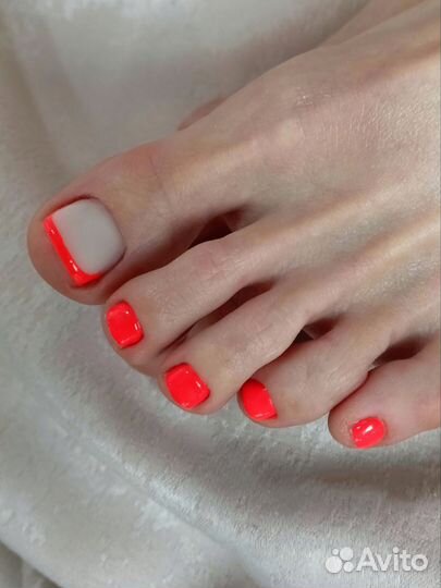 Маникюр,педикюр