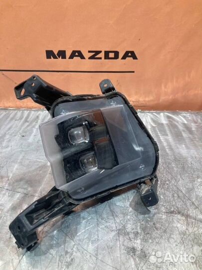 Фара противотуманная передняя правая Kia K5 GT