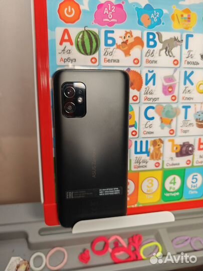 ASUS Zenfone 8, 8/128 ГБ
