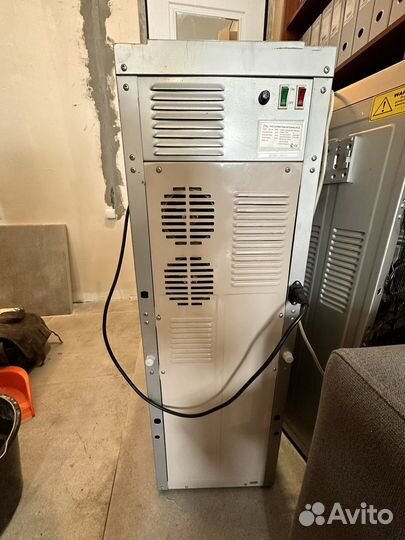 Кулер для воды бу