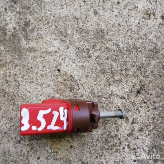 Датчик положения сцепления 95BB-7C534-AC