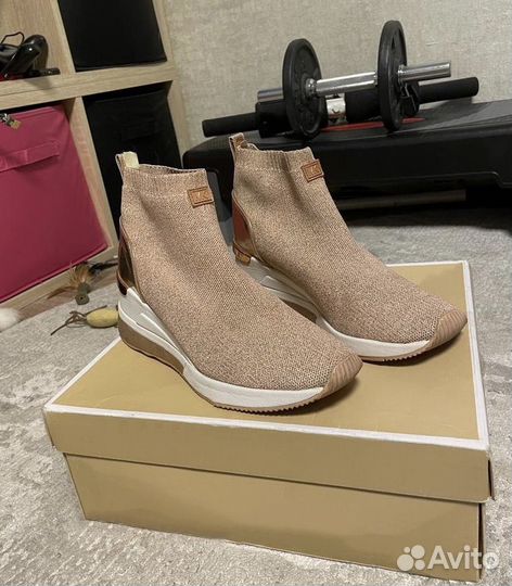 Michael kors кроссовки 38