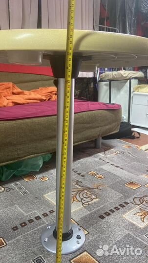 Столик для лодки или яхты