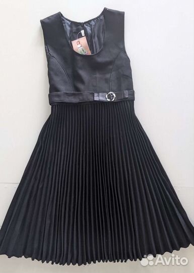 Одежда на девочку 146-152