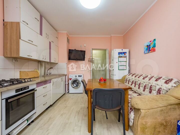 2-к. квартира, 61 м², 4/9 эт.