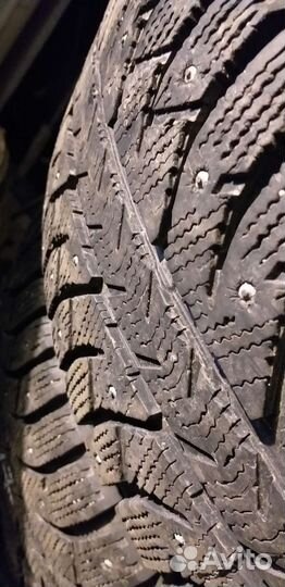 Bridgestone Ice Cruiser 7000 215/60 R17