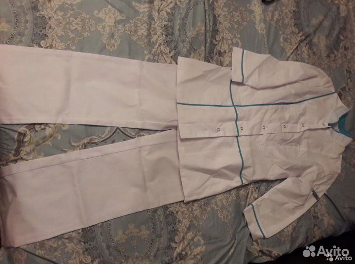 Медицинский костюм женский