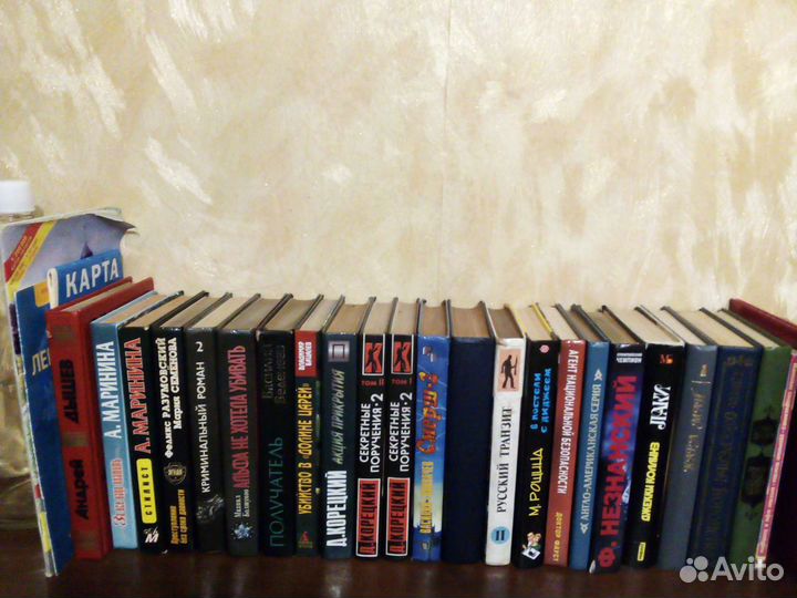 Книги (детективы)