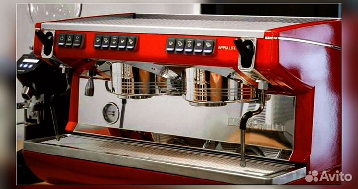Кофемашина Nuova simonelli appia life 2GR V red