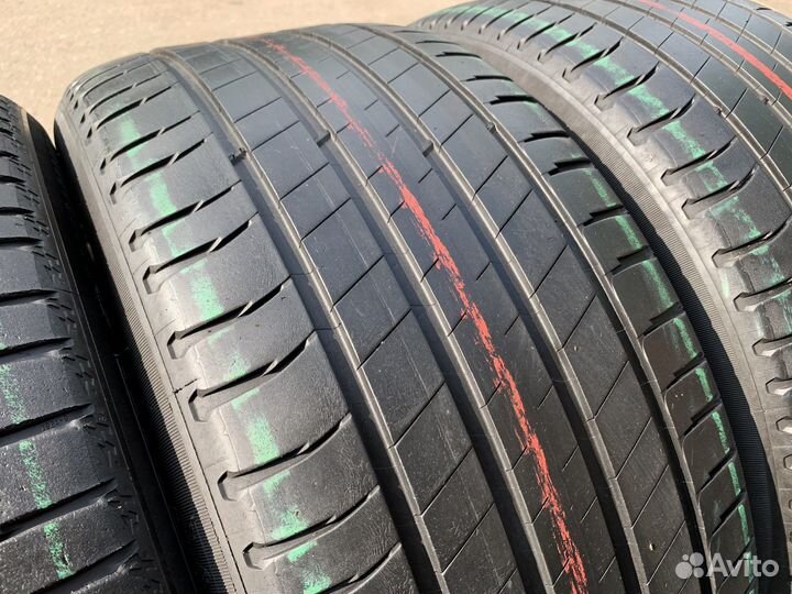 Michelin Latitude Sport 3 255/45 R20 и 285/40 R20