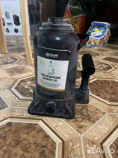Домкрат