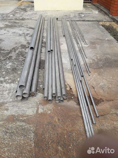 Титановая труба