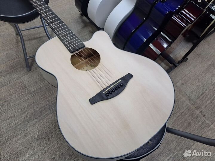 Гитара акустическая с металлическими струнами