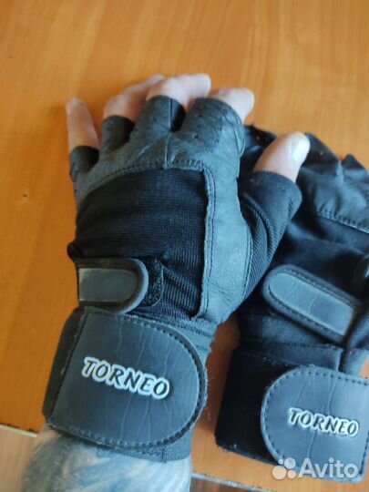 Перчатки для спорта