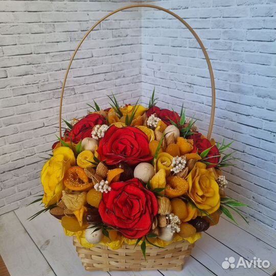 Съедобные букеты из сухофруктов/шоколада