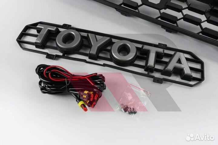 Решетка Toyota Prado 150 3м 18-22г с Подсветкой