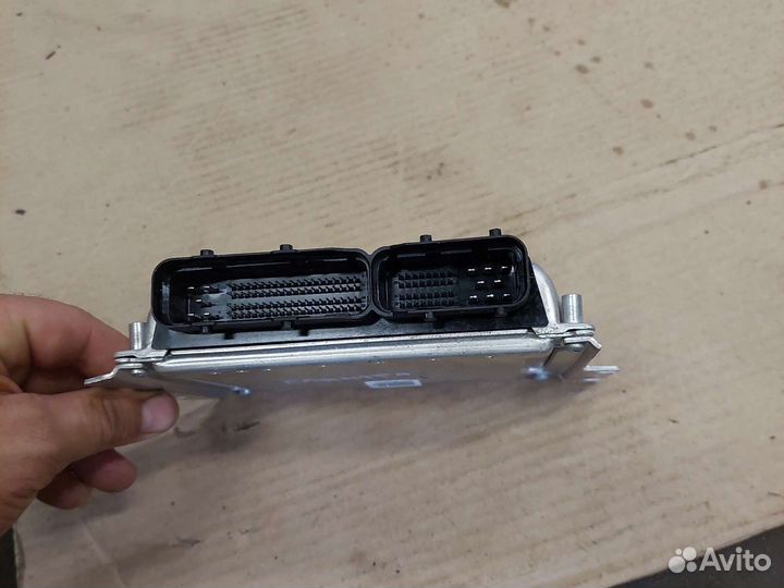 Блок управления двигатель Hyundai Elantra XD