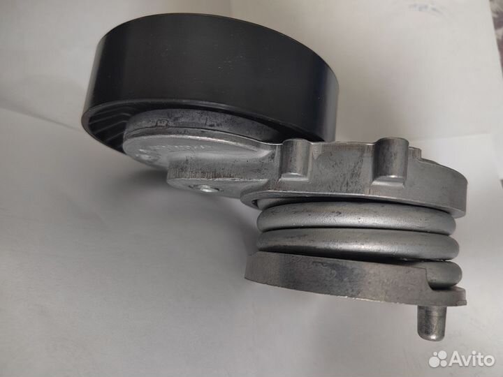 Ролик натяжителя ремня агрегатов SKF VKM36241