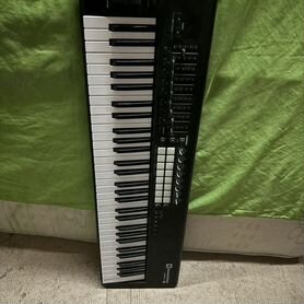 Миди клавиатура novation launchkey 61