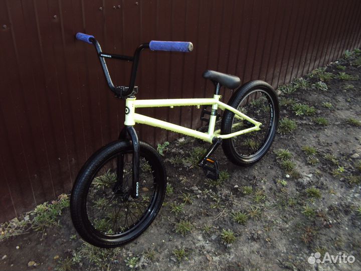 Велосипед беймикс трюковой
