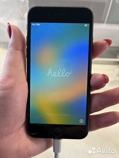 Телефон iPhone 8 64 gb