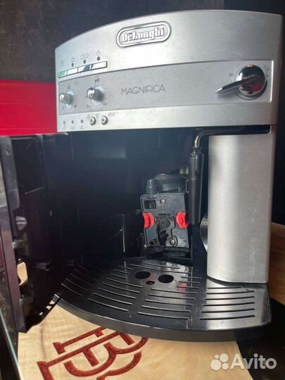 Кофе-машина Delonghi Magnifica Ecam 3000b