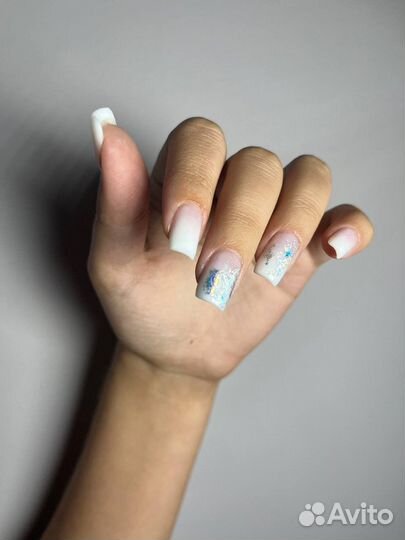 Маникюр и наращивание ногтей