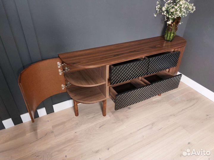 Тумба Дизайнерская для Гостиной. зеркало