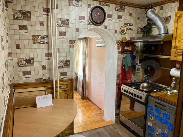 4-к. квартира, 70 м², 1/5 эт.