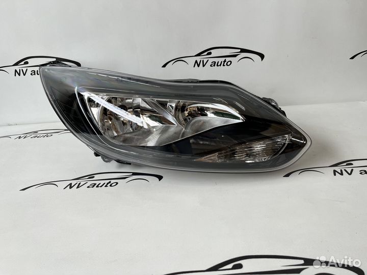 Ford Focus 3 фара передняя правая чёрная 11-15