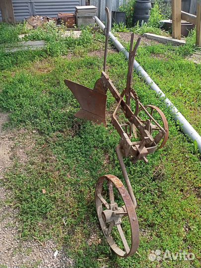 Конный плуг