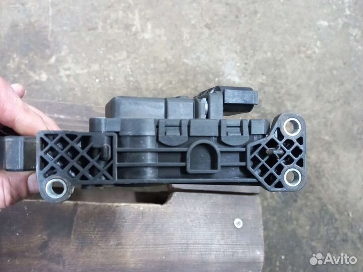 Форд фокус 2 педаль газа