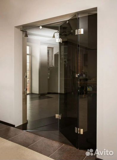 Стеклянные ограждения лестницы под ключ