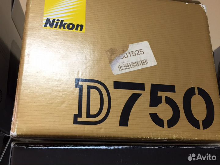 Зеркальный фотоаппарат Nikon D750 Body