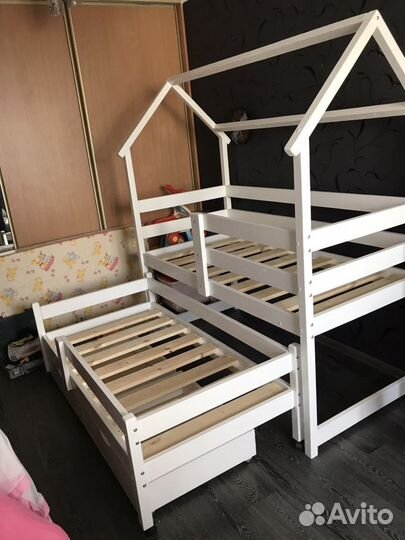 Кровать домик детская