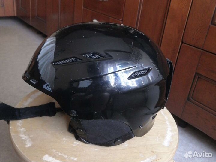 Шлем горнолыжный
