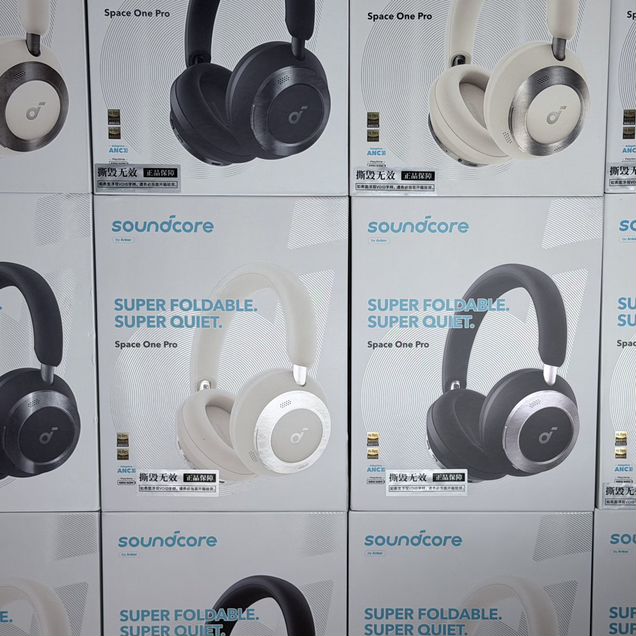 Наушники Soundcore Space One Pro