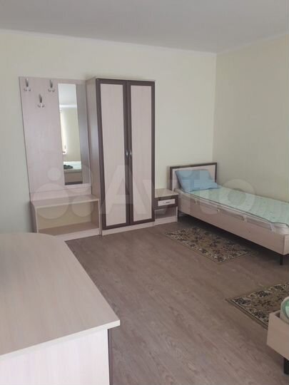 Комната 25 м², 1/4 эт.