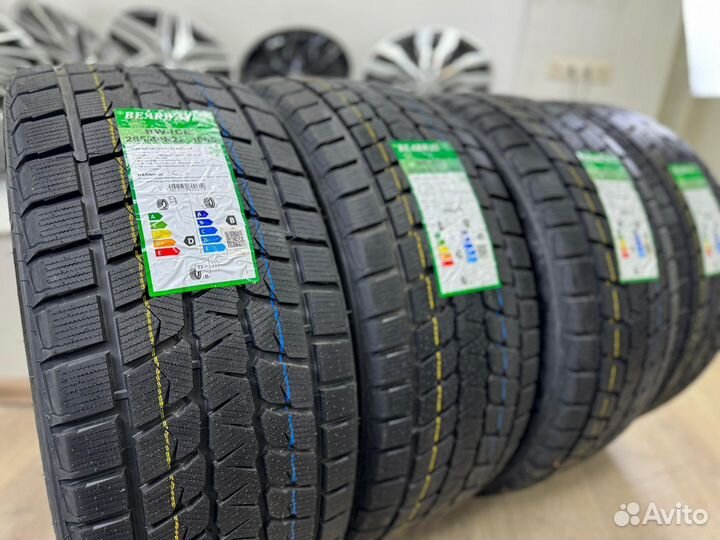 Bearway BW-ICE 285/40 R22 104S