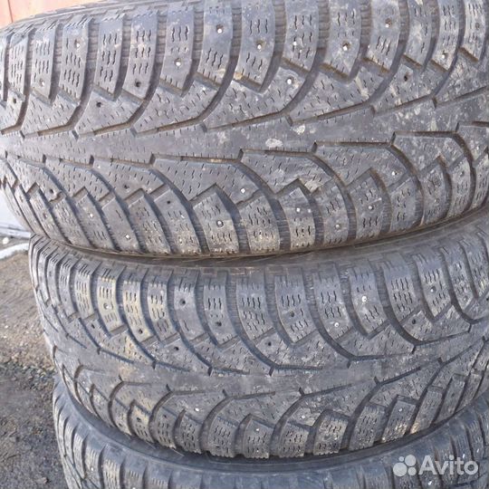 Nokian Tyres  Hakka Truck 844 235/65 R17