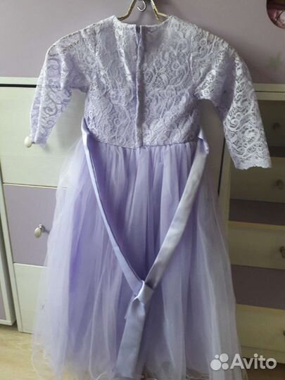 Платье праздничное