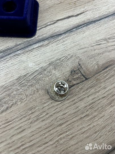 Значки серебро 925 угнту