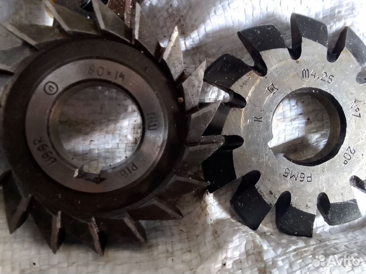 Циркулярно-фуганочный вал с фрезами