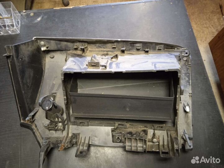 Бардачок для Mazda 3 (BL)