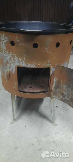 Печь под казан с казаном