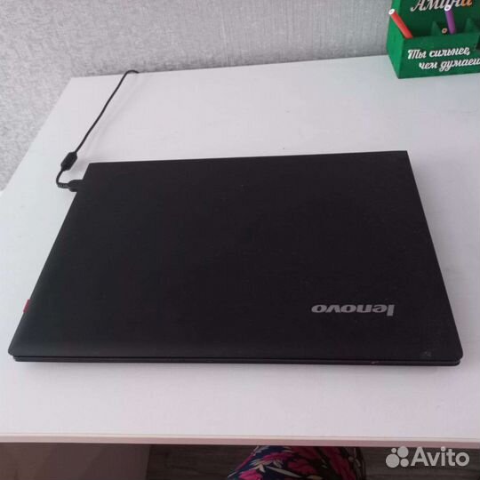 Ноутбук lenovo