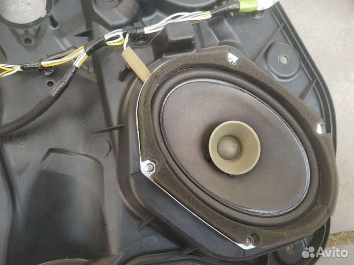 Панель левой водительской двери Мазда 3 бк