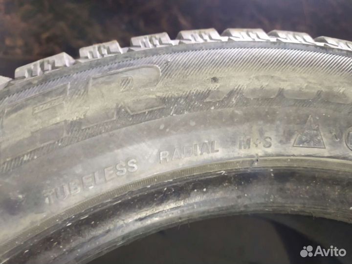 Bridgestone B700 205/55 R16