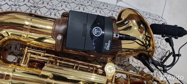 Для саксофона держатель радио системы