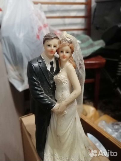 Статуэтка жених и невеста